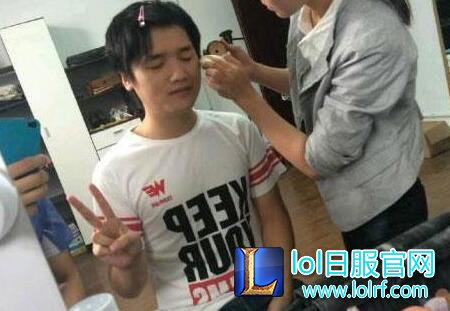 微笑生日贺文:大王巡山去了 再也没回来