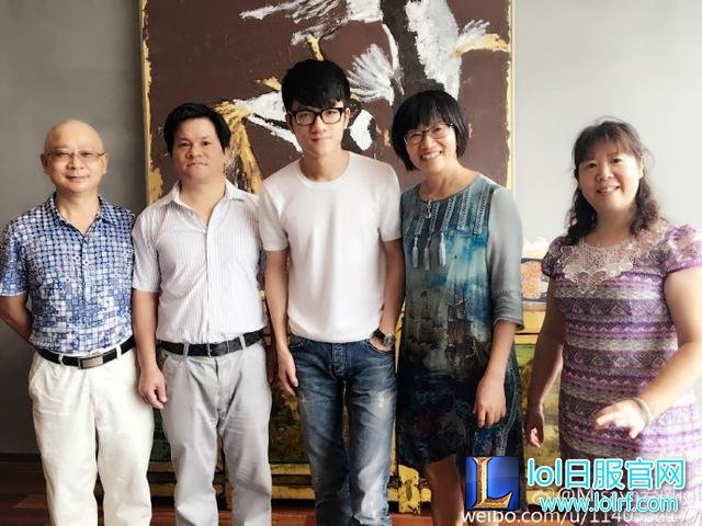 若风晒全家福力证清白:鼻子大真不怪我