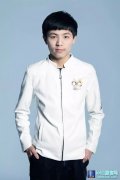 QG签下新辅助 身残志坚19岁追梦少年郎,lol日服