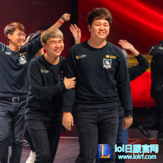 龙珠监督辟谣：下路组合没有转会SNG