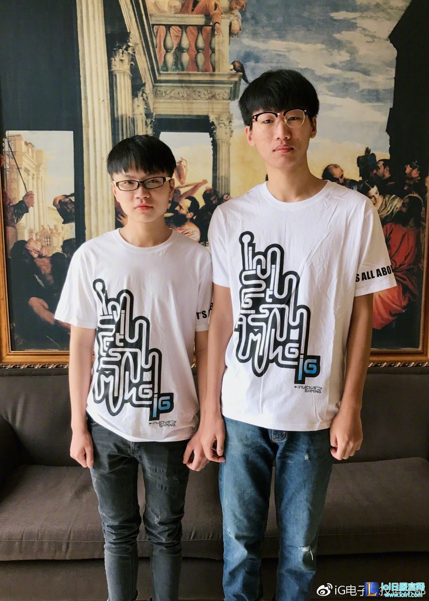 左：iG.West  右：iG.Ning