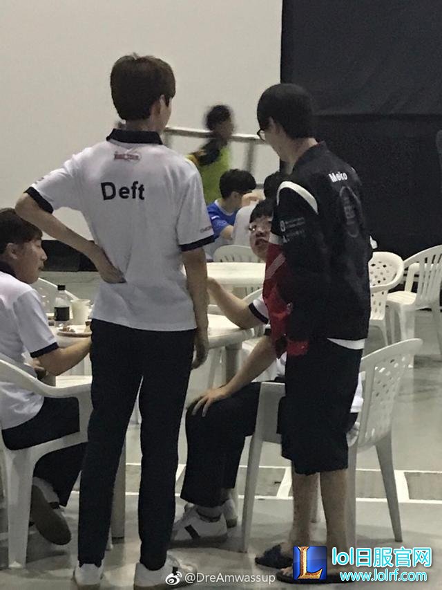EDG Meiko和Deft再合体，粉丝：一直网恋的网友终于见面了！丨悦竞有料
