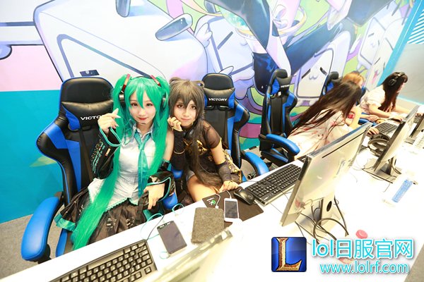 B-world惊现LOL惨案:七尺大汉被萌娘打爆!